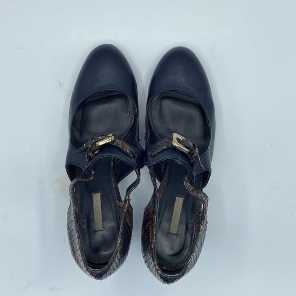 Uterque High Heels, Size -US 8/EU 39 Color- Blue. Good Condition. - Picture 5 of 7